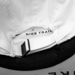 Nike Laufcap Dri-FIT AW84 Trail - Weiß/Schwarz -TTKX-KLEIDUNG SHOP 4d9a0e4cbd79