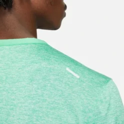 Nike Lauf T-Shirt Dri-FIT Rise 365 - Grün/Silber -TTKX-KLEIDUNG SHOP 4e335fb7e810