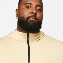 Nike Hoodie Tech Fleece Essentials Full Zip Lightweight - Gelb/Schwarz -TTKX-KLEIDUNG SHOP 8fe02811e9a3