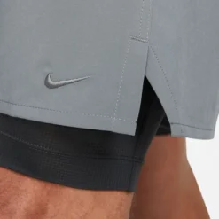 Nike Laufshorts Unlimited Woven 7" 2IN1 - Smoke Grau -TTKX-KLEIDUNG SHOP d6d9e0b33501