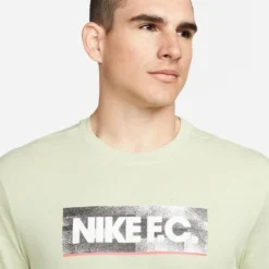 Nike F.C. T-Shirt Seasonal Block - Olivgrün -TTKX-KLEIDUNG SHOP ddfe449ada26