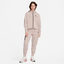 Nike Hoodie NSW Tech Fleece - Braun/Schwarz Damen -TTKX-KLEIDUNG SHOP ed8e89c43add